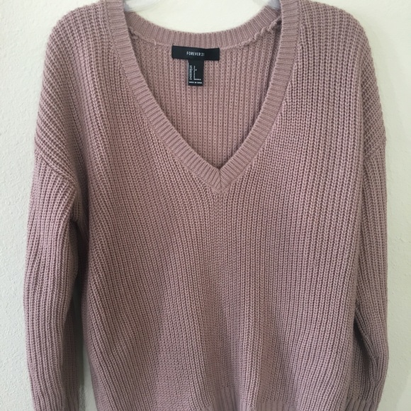 Forever 21 Sweaters - FOREVER 21 BLUSH PINK KNIT SWEATER V NECK